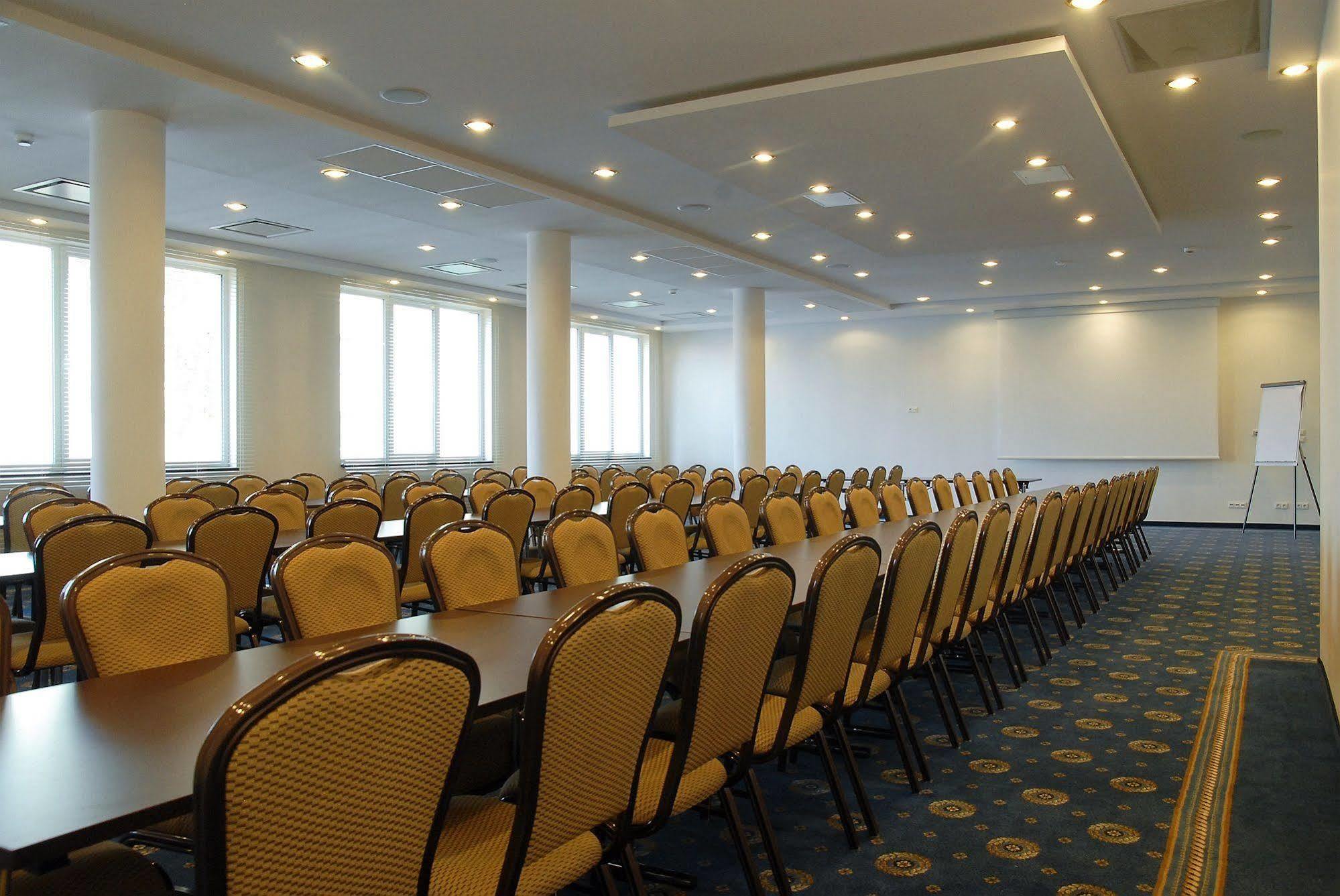 Ambasador Centrum Лодзь Екстер'єр фото