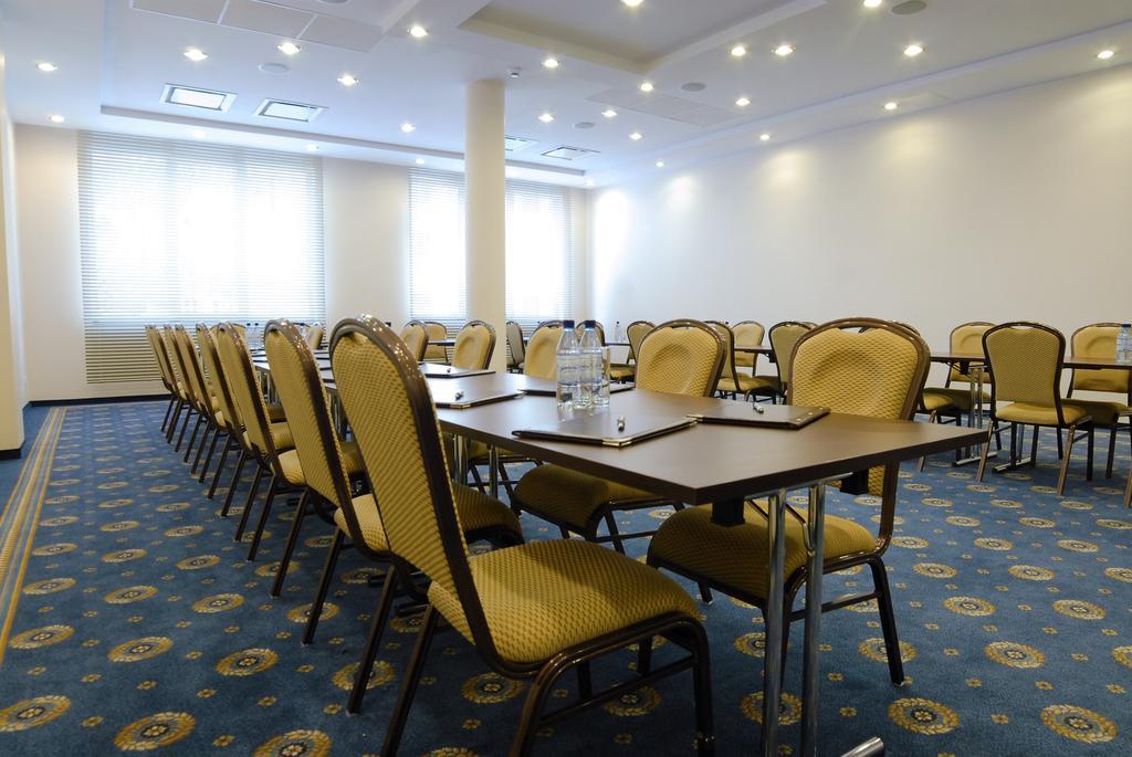 Ambasador Centrum Лодзь Екстер'єр фото